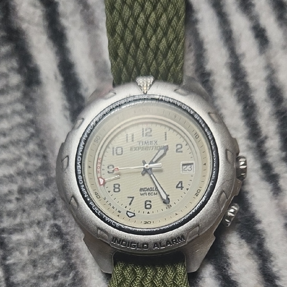Timex Expedition Silver Case with Green Strap Watch